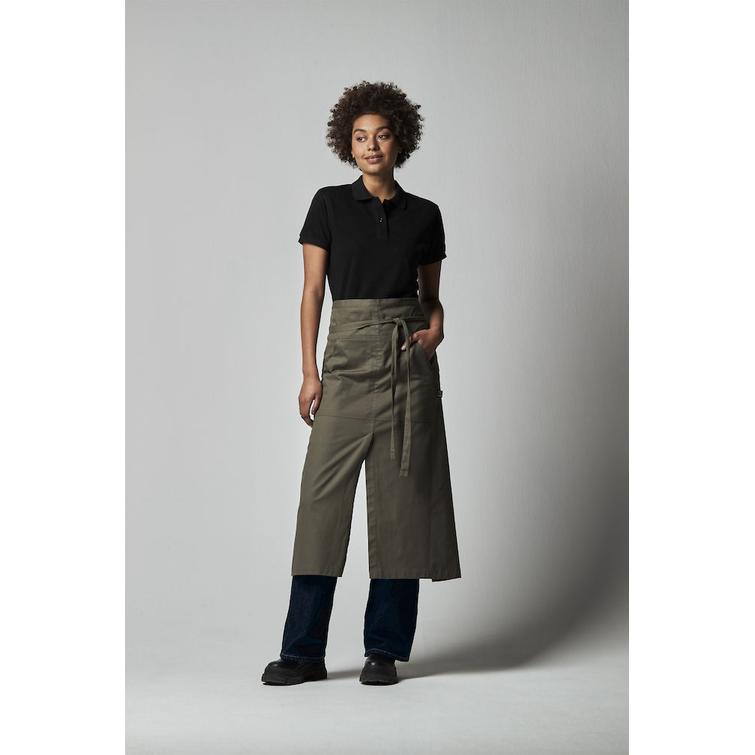 Pitk&auml; vy&ouml;t&auml;r&ouml;essu halkiolla